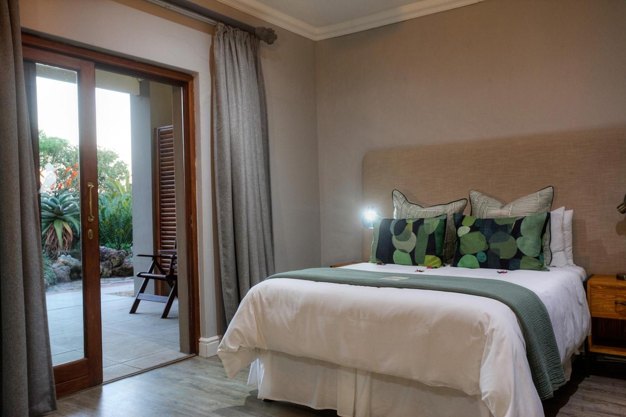 Addo Elephant Safari Lodge - Bellevue Forest Reserve Paterson Exterior photo
